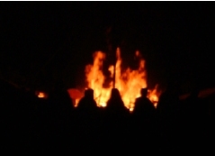 Amlwch 2004 (Gorm) people round the burning boat 2.jpg